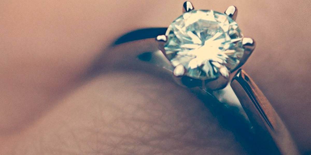 How To Pick The Right Engagement Ring