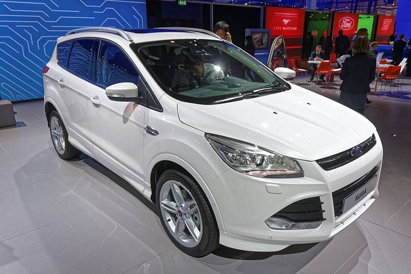 ford_kuga_-_mondial_de_lautomobile_de_paris_2014_-_002